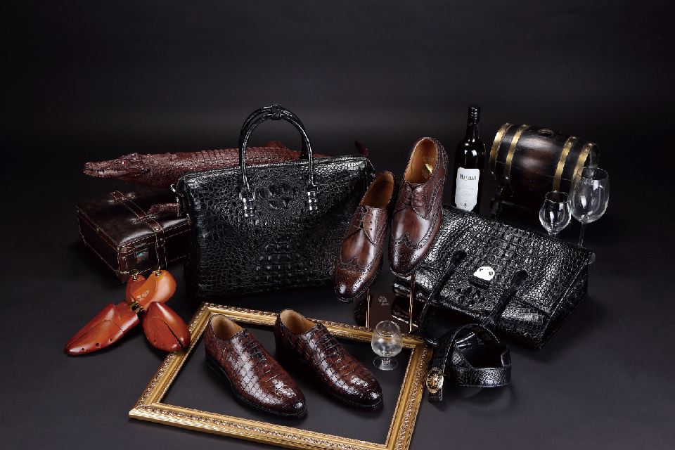 定制皮具摄影 三鹰堂作案团伙的摄影手法揭秘